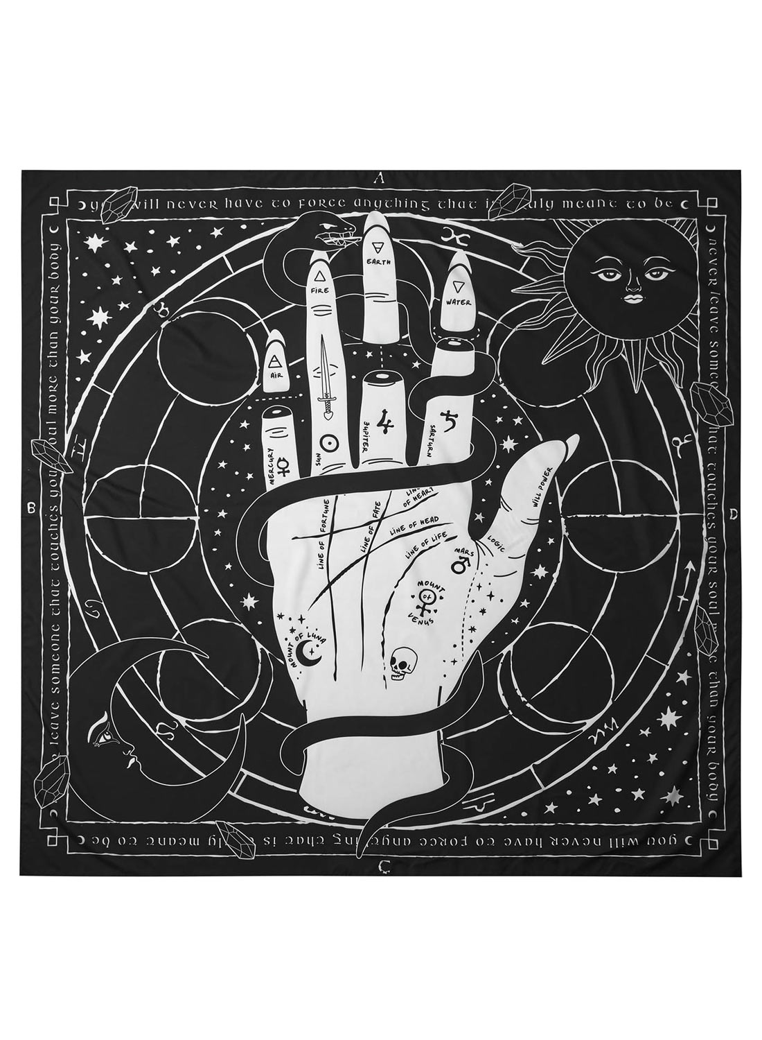 Palmistry, gobeläng/sängöverkast från Killstar med ett dekorativt storskaligt tryck.